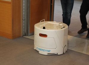 サイバーダイン株式会社が製造したお掃除ロボットのクリーンロボット