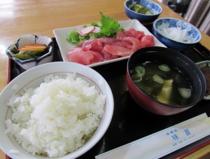 まぐろ定食