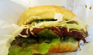 【茨城グルメレポ】行方市観光物産展「こいこい」の行方バーガー♪