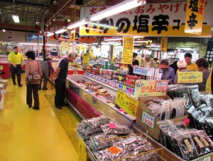 活気ある大洗イエローポートの店内