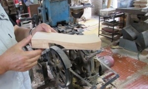 桐下駄創作の筑西市「桐乃華工房」代表猪ノ原昭廣さん　レポート１