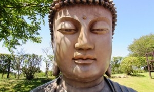 青銅製立像で世界一としてギネスブックに登録されている牛久大仏