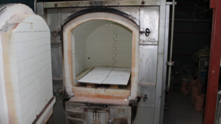 笠間焼窯元で重厚で頑丈なガス窯と薪窯を間近に見て感動！