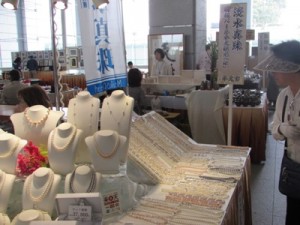 茨城県工芸品展の明恒パールのブース