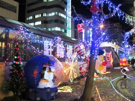 水戸駅北口駐輪場入り口のイルミネーション