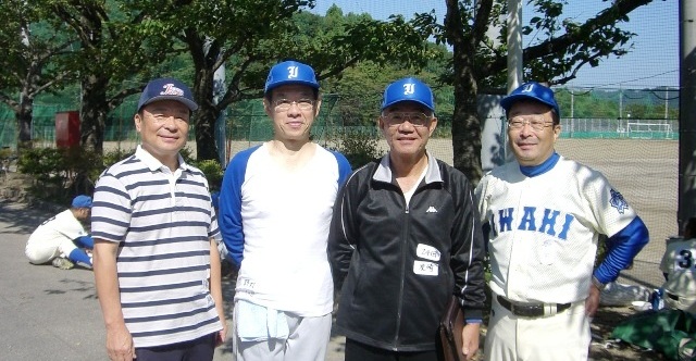 甲子園準優勝メンバー（2010年度磐城高校野球部ＯＢ会イベント写真）